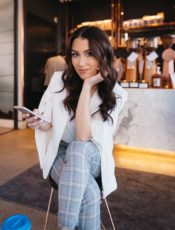 Karina Eskandary – Singer/songwriter