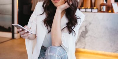 Karina Eskandary – Singer/songwriter